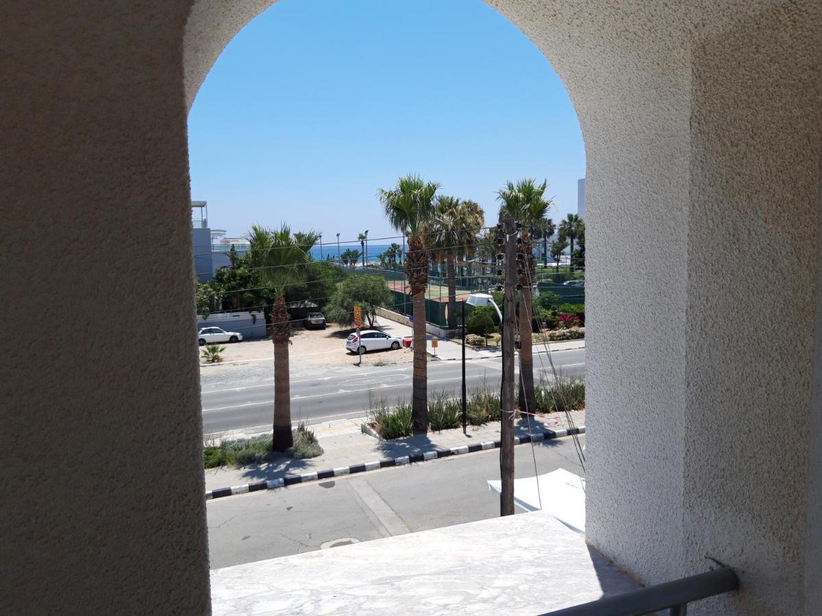 La Veranda Sea View Apartments Larnaca Luaran gambar