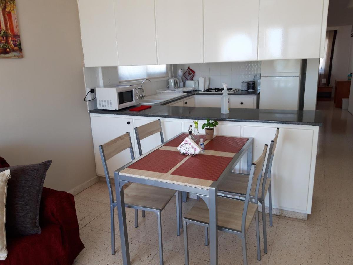 La Veranda Sea View Apartments Larnaca Luaran gambar