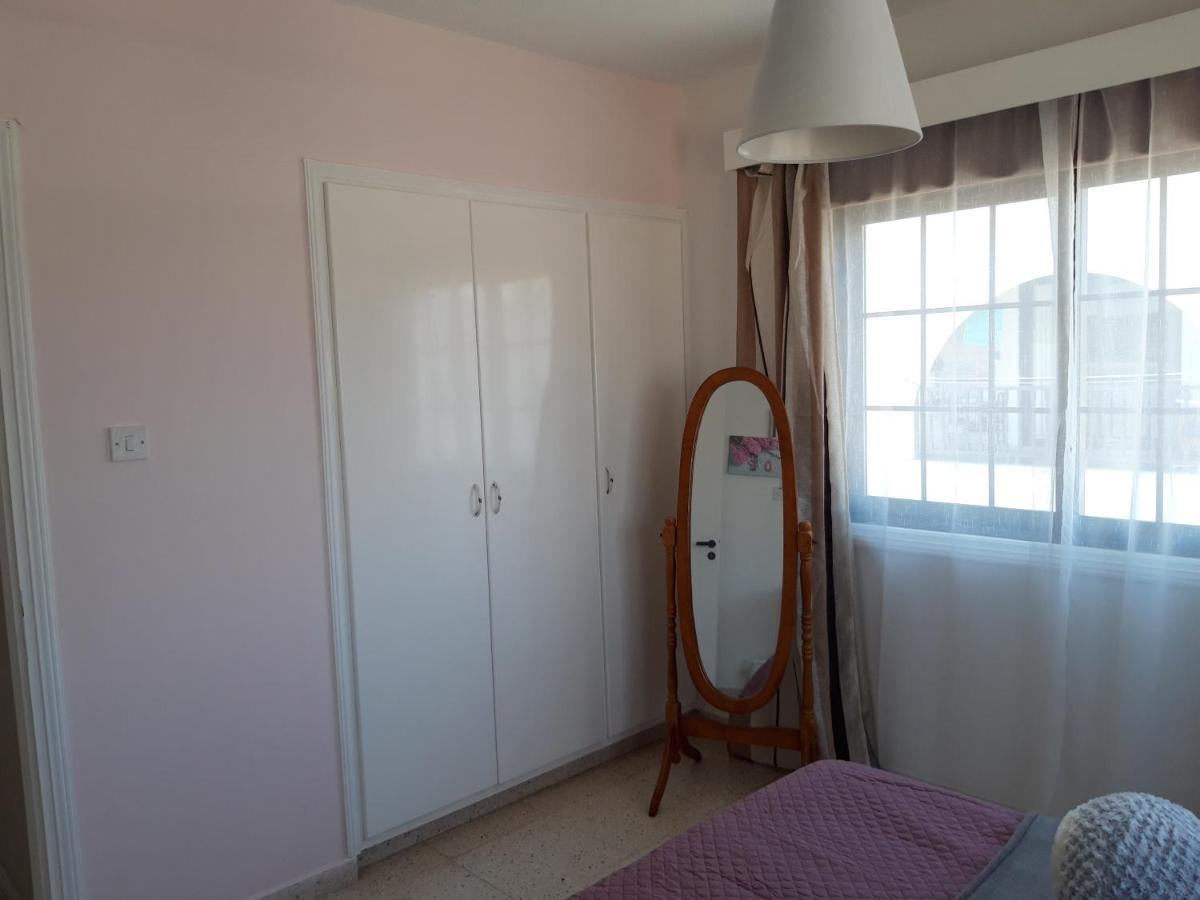 La Veranda Sea View Apartments Larnaca Luaran gambar