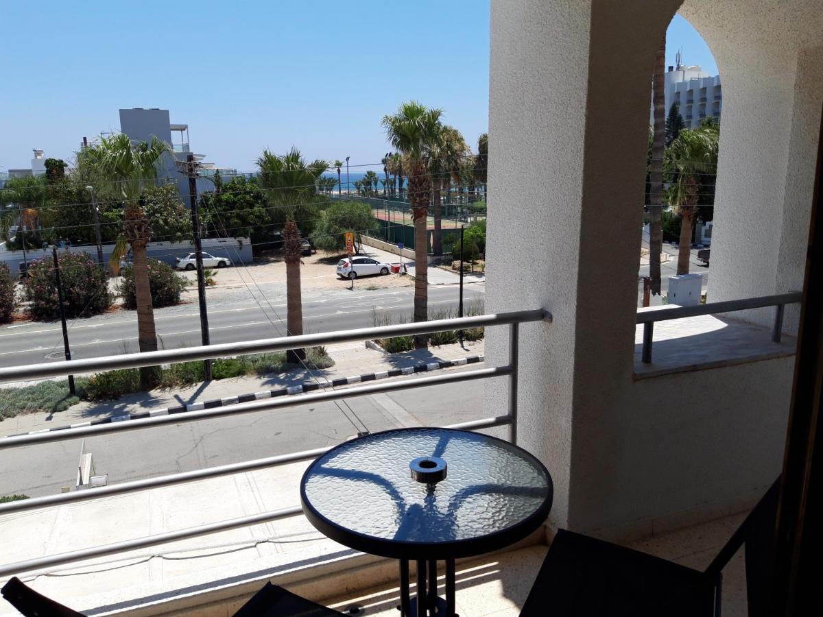 La Veranda Sea View Apartments Larnaca Luaran gambar