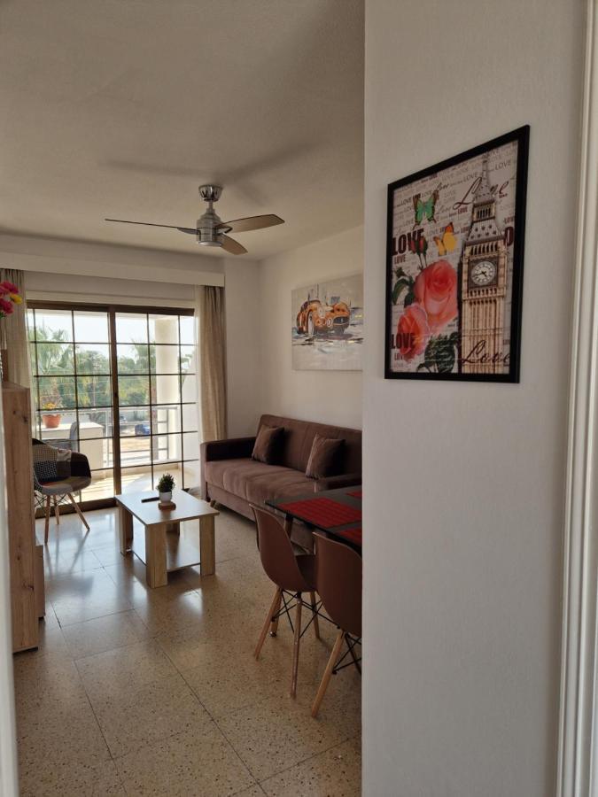 La Veranda Sea View Apartments Larnaca Luaran gambar