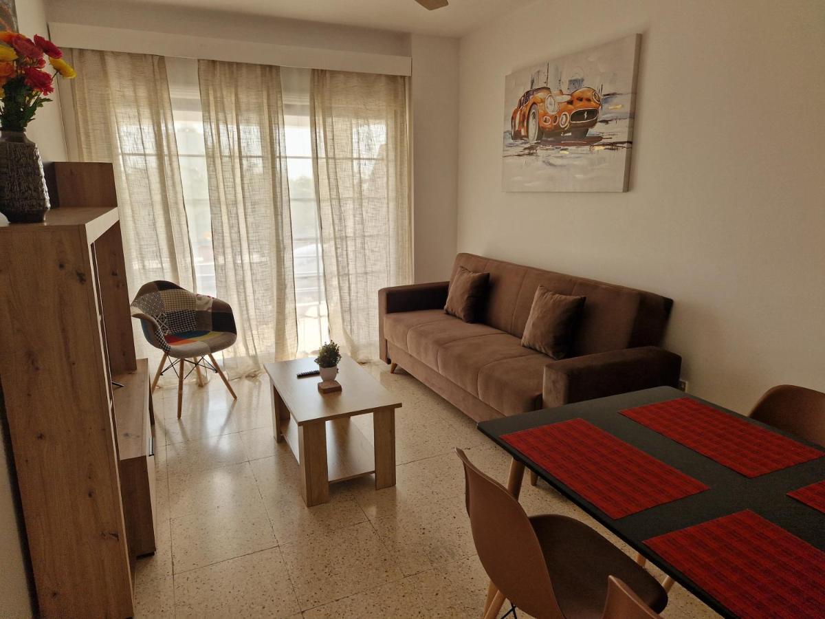 La Veranda Sea View Apartments Larnaca Luaran gambar
